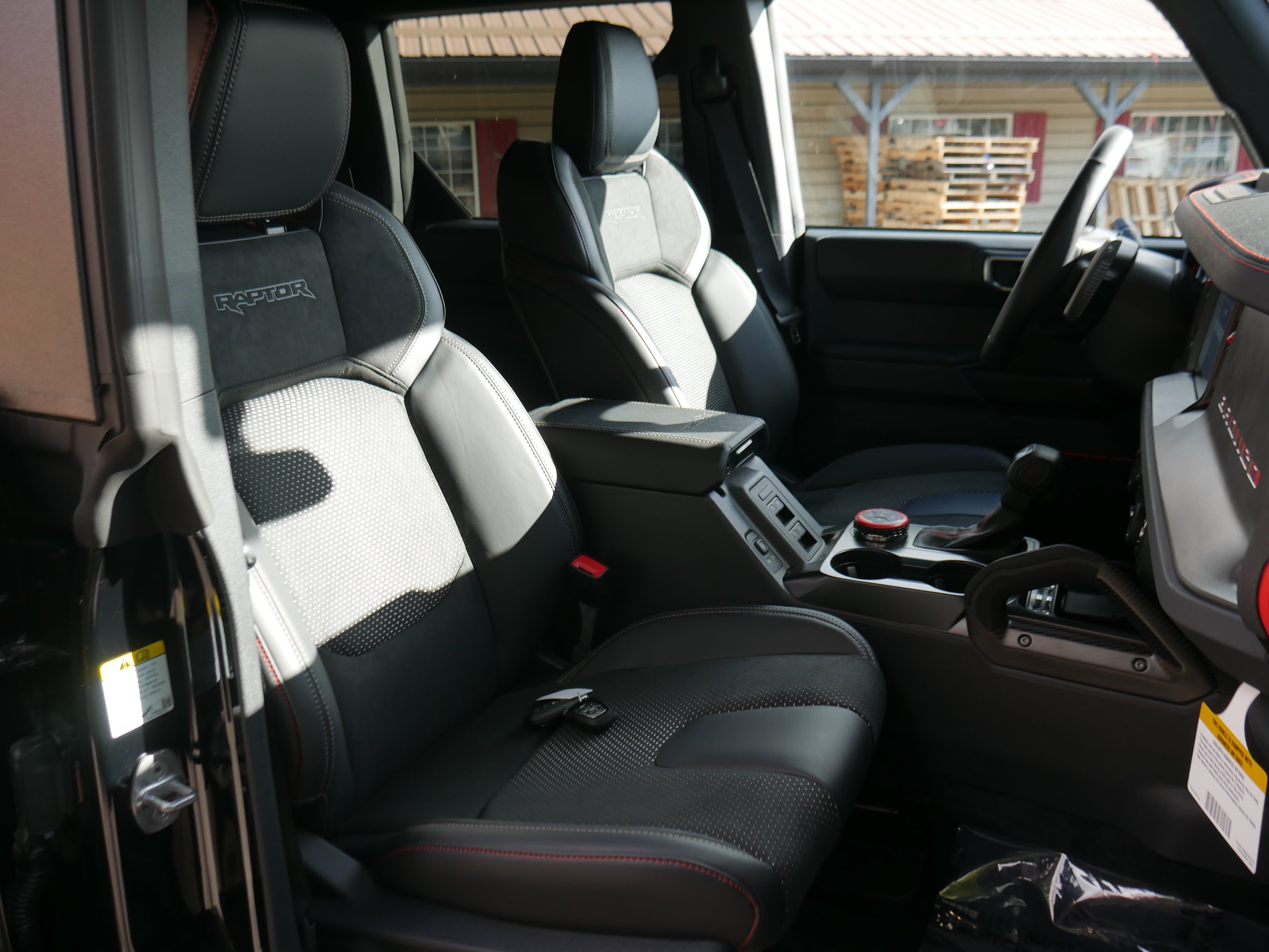 2025 Ford Bronco 4-Door Raptor - Photo 31