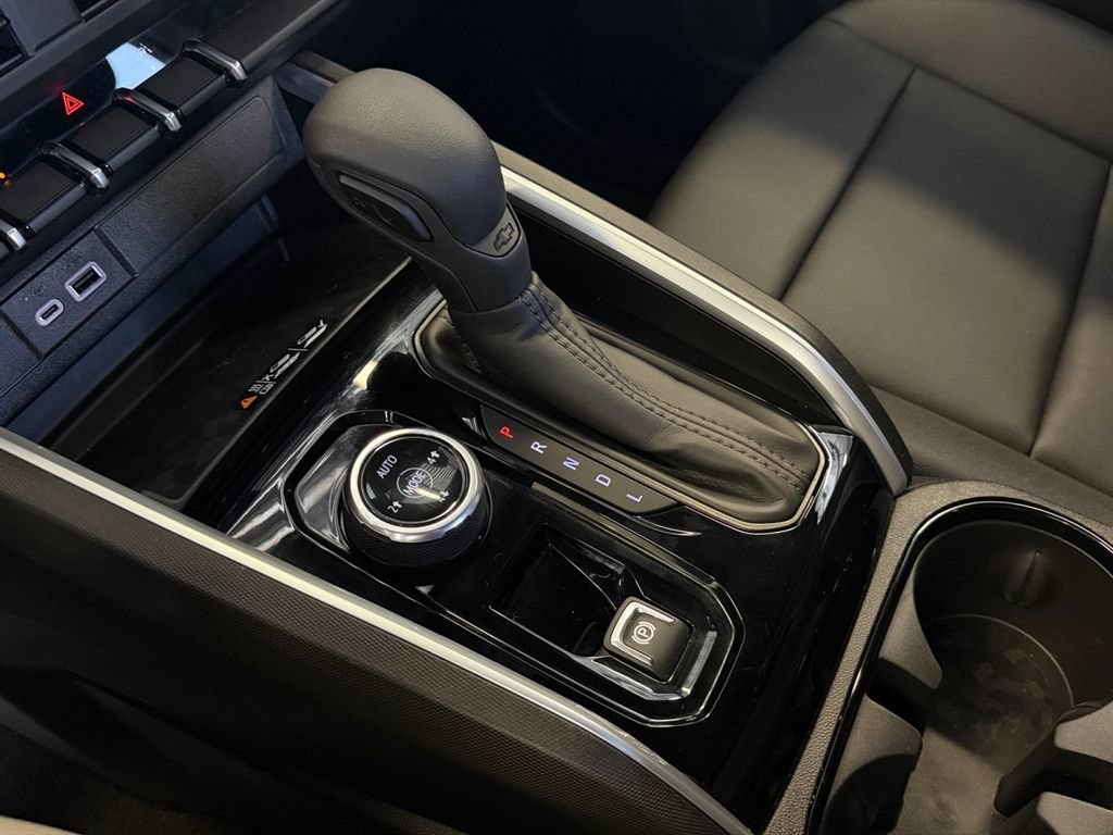Used 2026 Black Chevrolet Trail Boss image 31