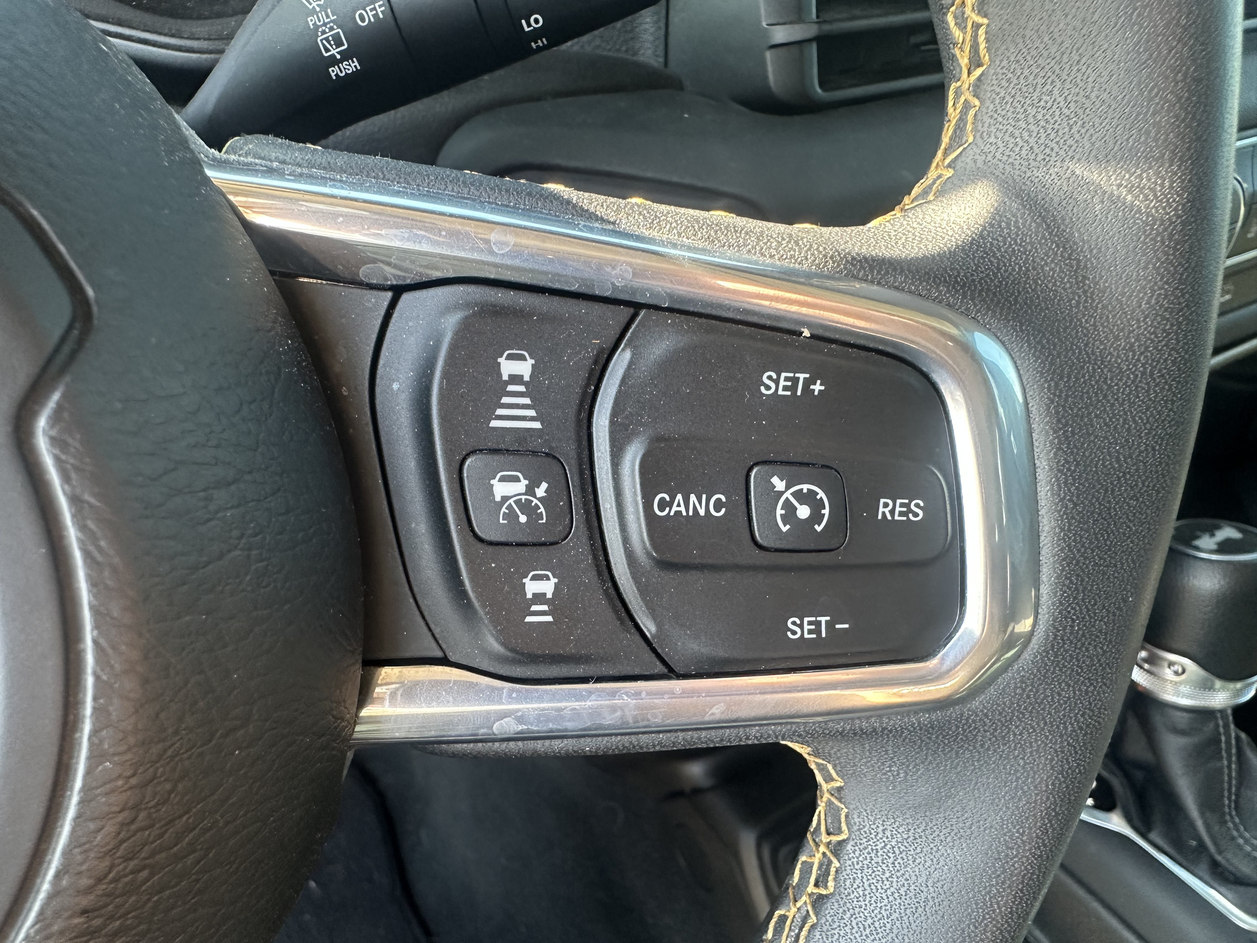 Used 2024 Anvil Clear Coat Jeep Sahara image 15