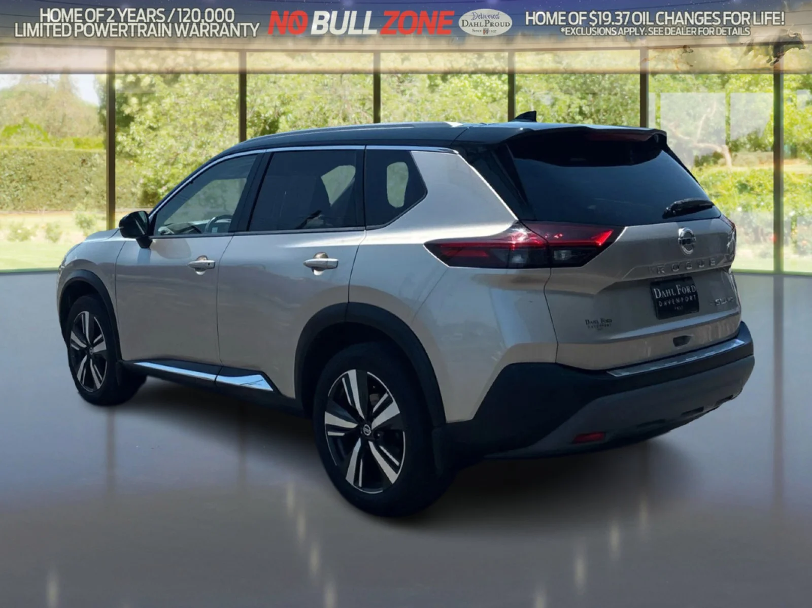 Used 2021 Brilliant Silver / Black Nissan SL image 3
