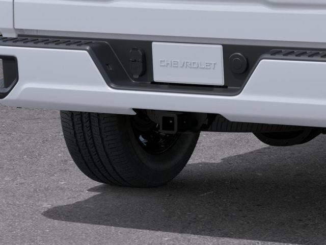 New 2026 Summit White Chevrolet RST image 15