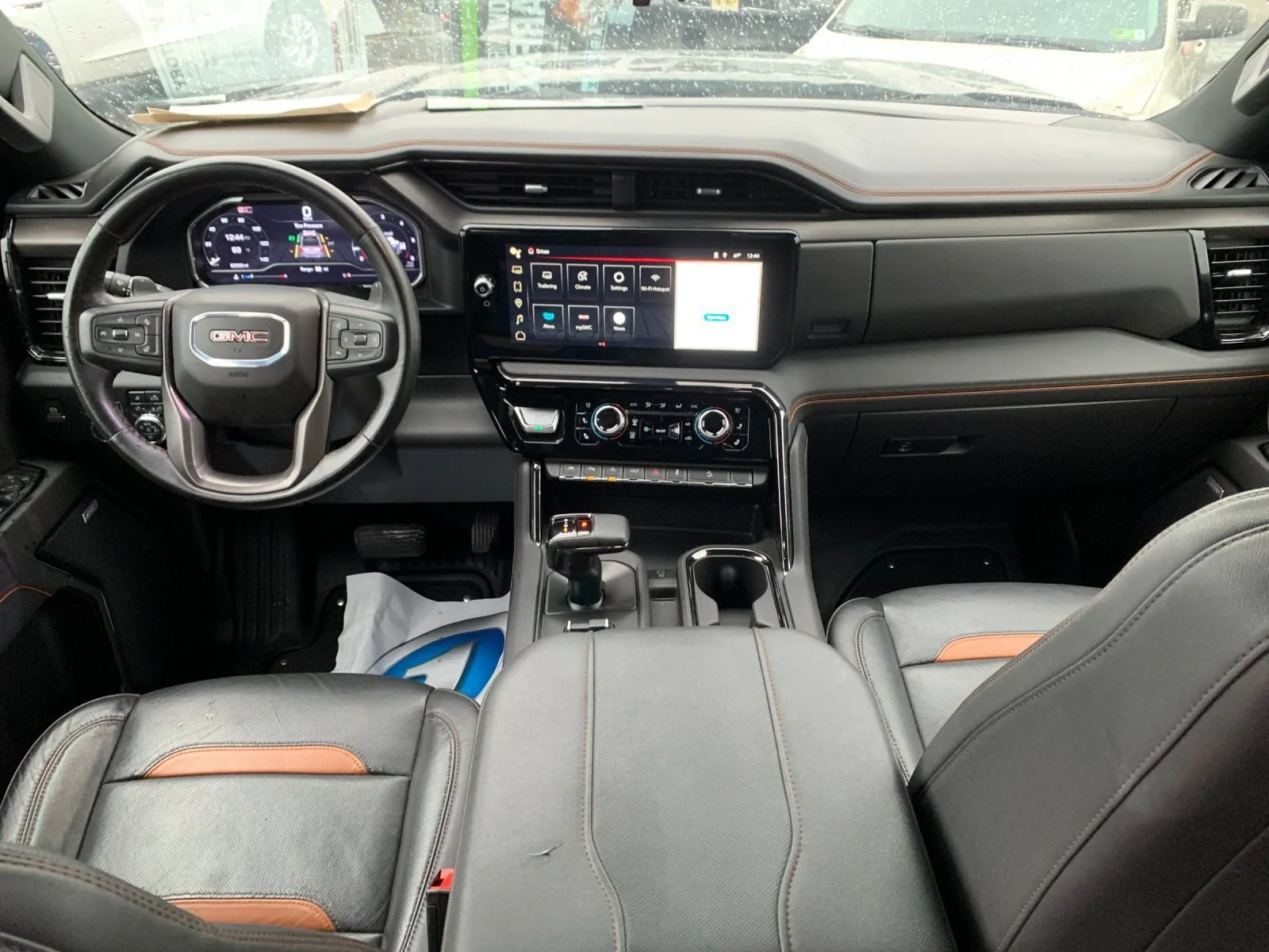Used 2024 Onyx Black GMC AT4 image 15