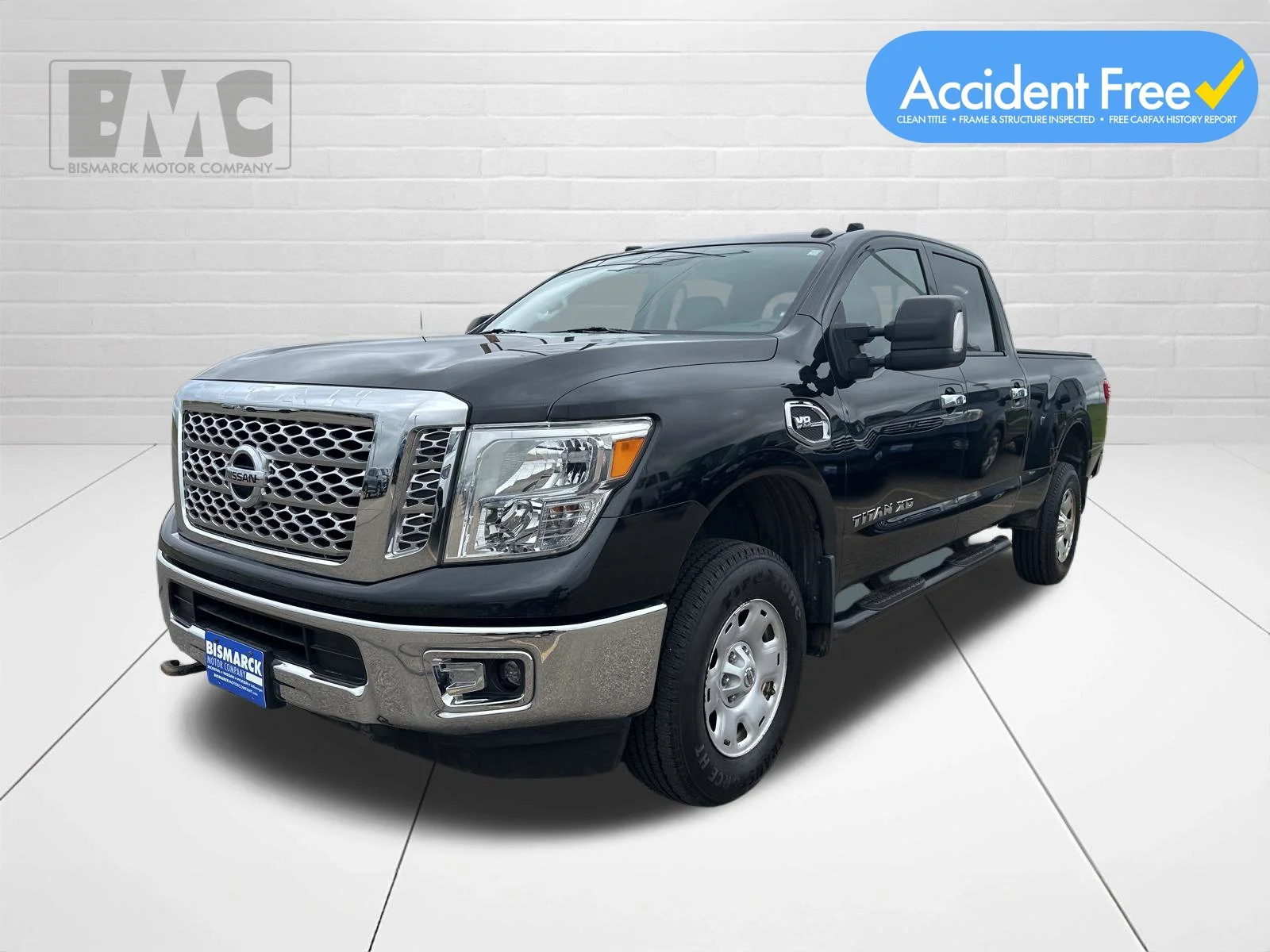 Used 2017 Black Nissan SV image 1