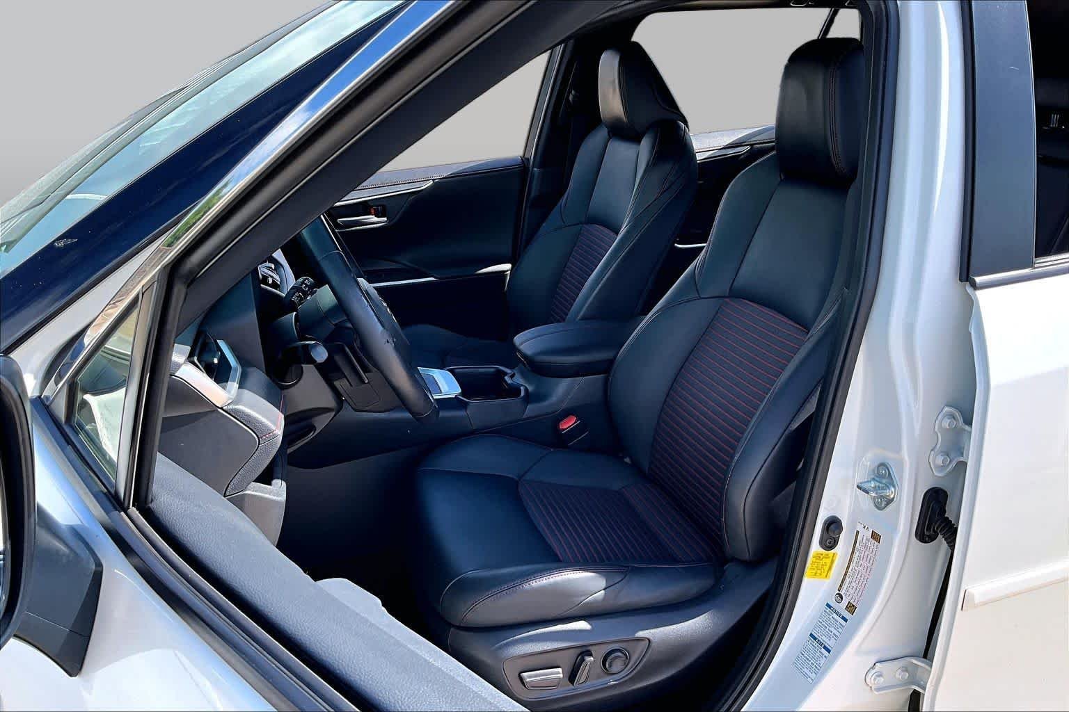 Used 2022 Blizzard Pearl/Midnight Black Metallic Toyota XSE image 8