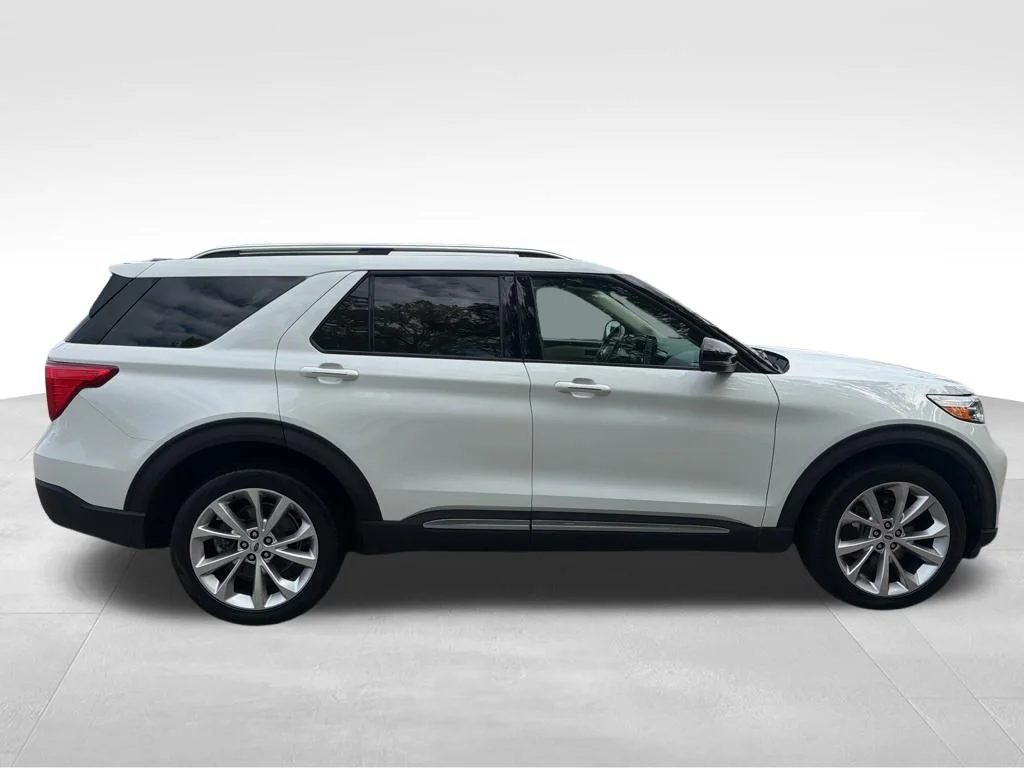 Used 2023 White Ford Platinum image 7