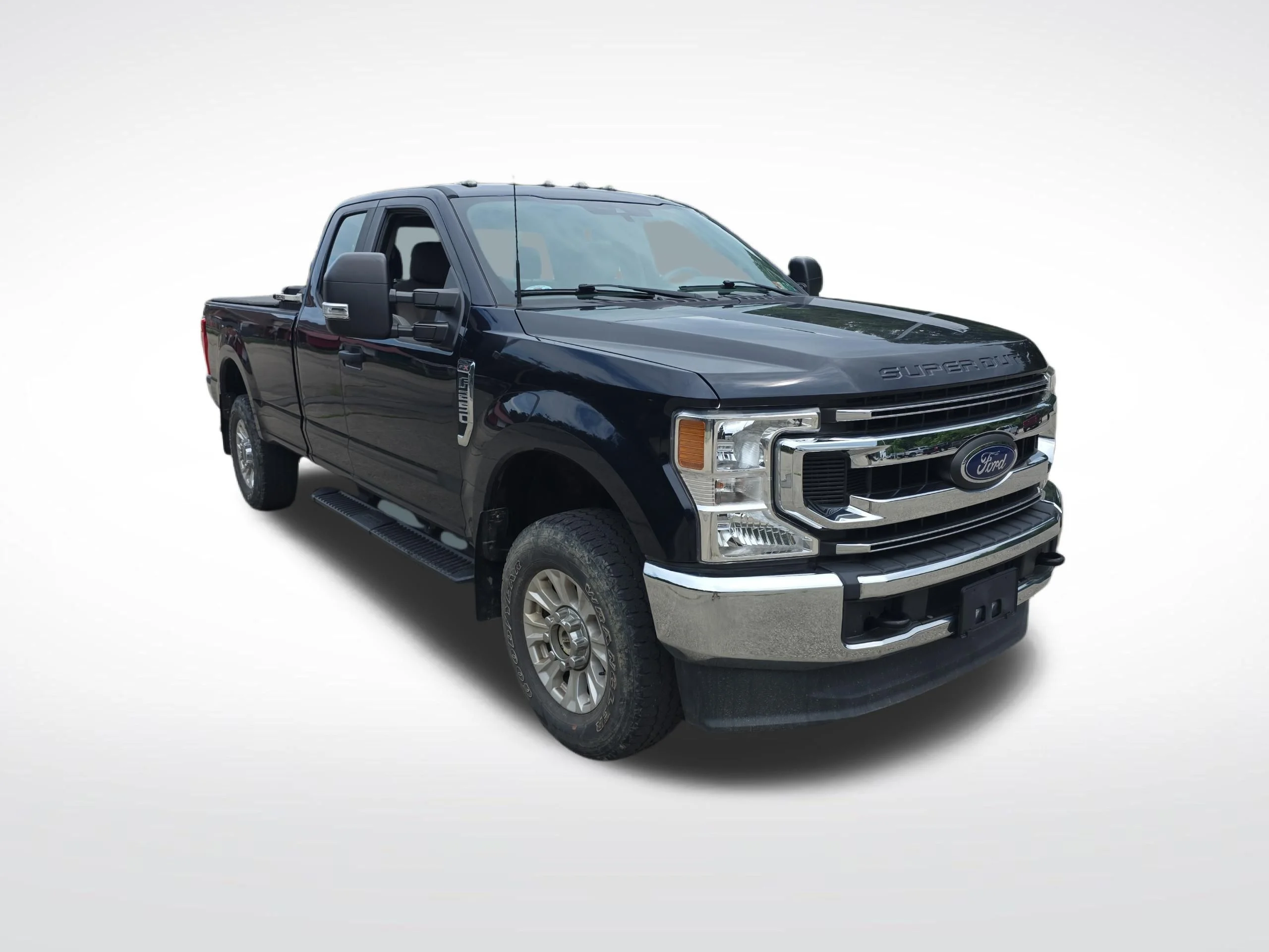 Used 2022 Blue Ford XL image 2