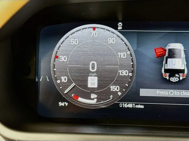 Certified Used 2025 Gray Land Rover X-Dynamic SE image 13