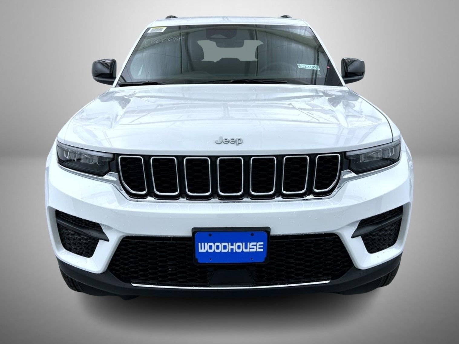New 2026 Bright White Clear-Coat Exterior Paint Jeep Laredo X image 2
