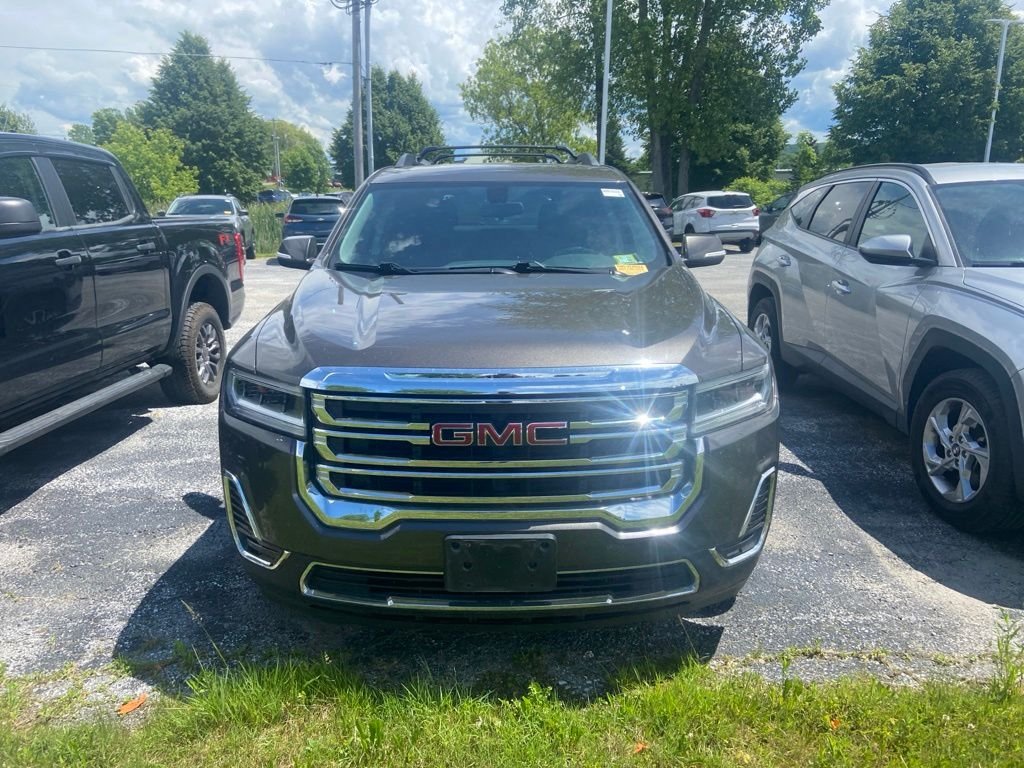 Used 2020 Smokey Quartz Metallic GMC SLE image 2