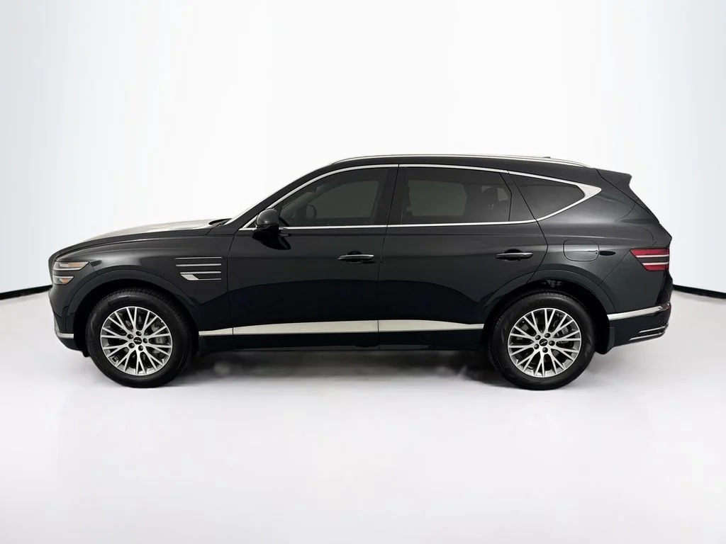Used 2026 Black Genesis 2.5T image 8