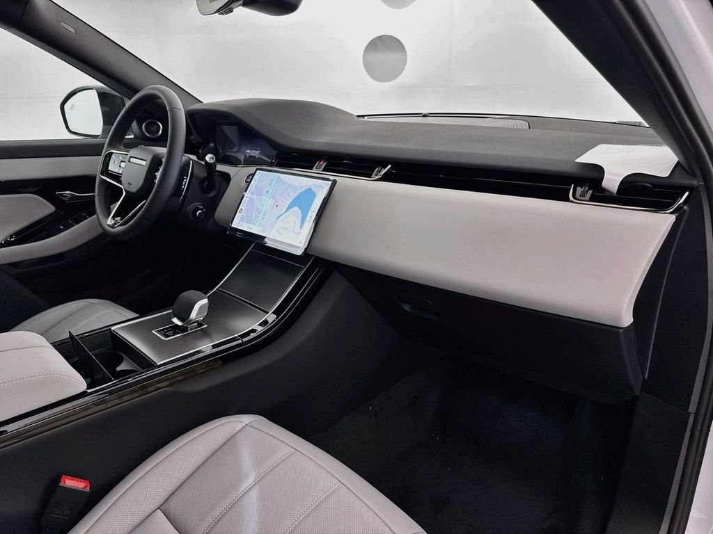 New 2026 Fuji White Land Rover Core S image 30