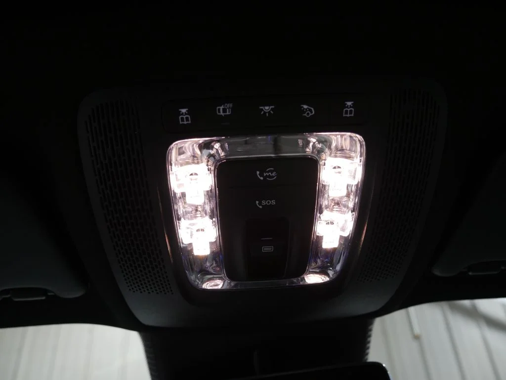Certified Used 2026 Polar White Mercedes-Benz GLB 250 image 50