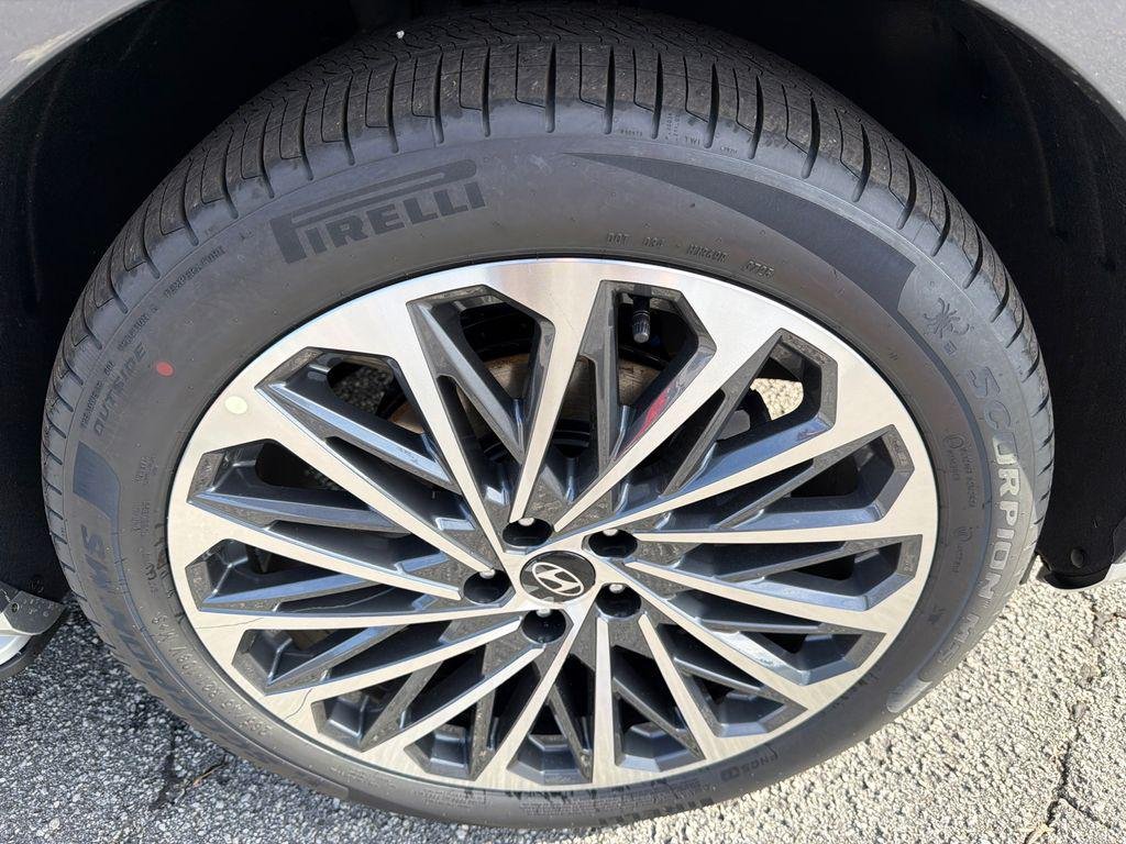 New 2026 Gray Hyundai Calligraphy FWD image 12