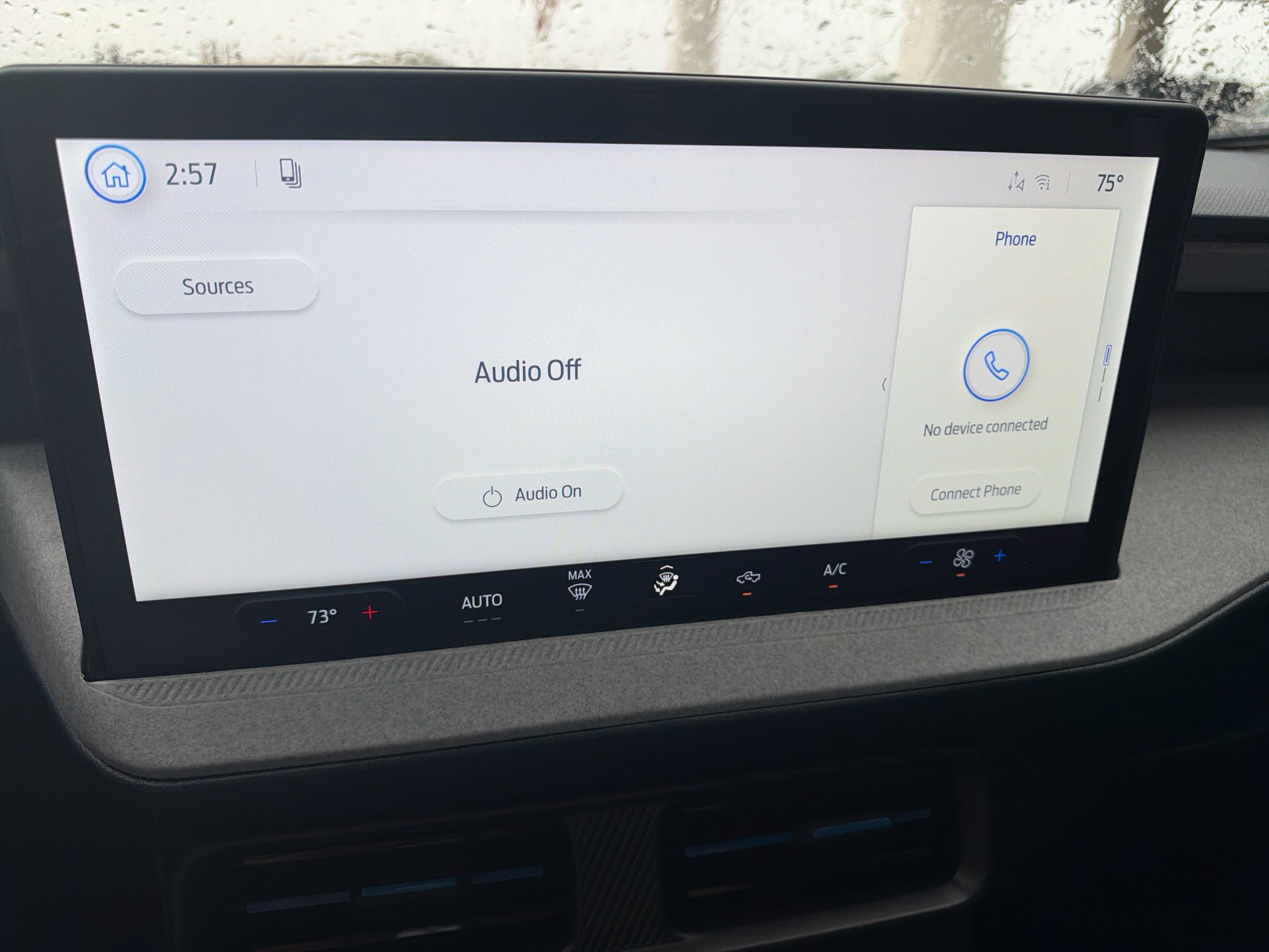 New 2026 Oxford White Ford XLT image 14