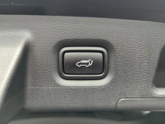 Used 2019 Black Hyundai SEL Plus image 21