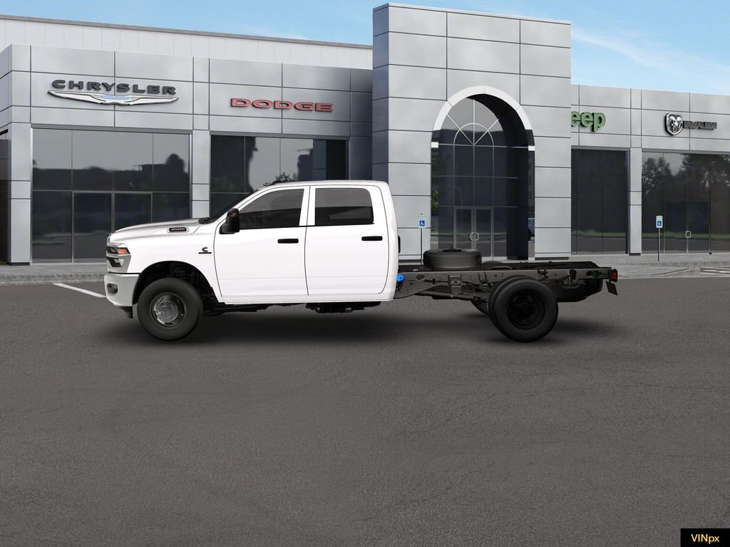 New 2026 Bright White Clearcoat RAM Tradesman image 3