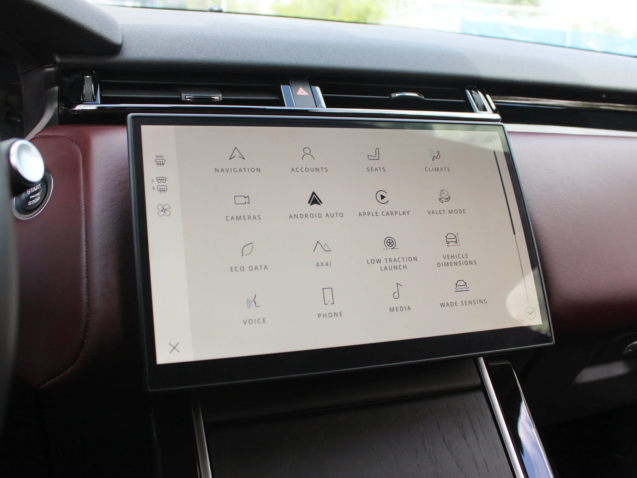 Certified Used 2024 Black Land Rover Dynamic HSE * Mild-Hybrid | 395 HP | Apple CarPlay | Massage Seats | Meridian image 32
