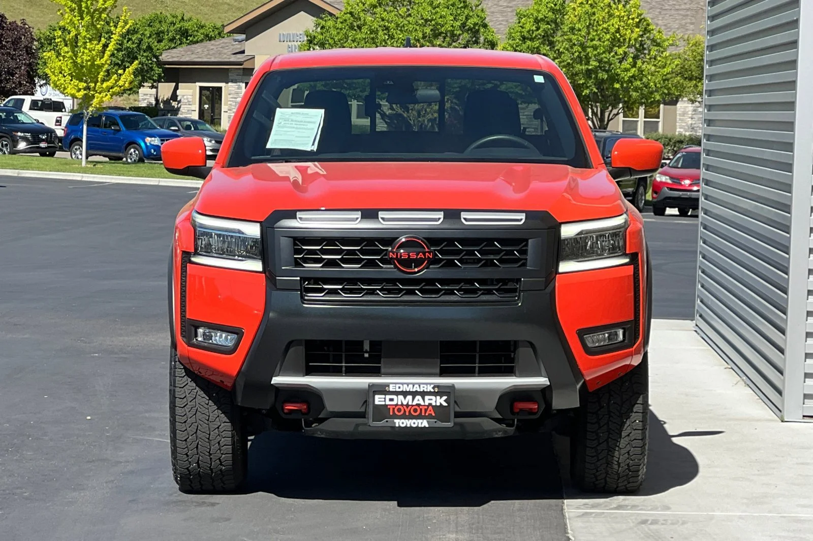 2025 Nissan Frontier PRO-4X - Photo 8