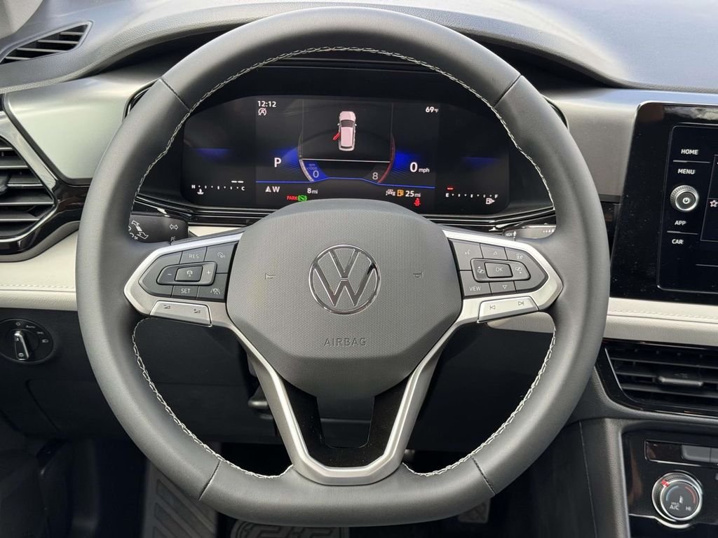 New 2026 White Volkswagen 1.5T S image 18