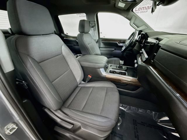 Used 2024 Sterling Metallic GMC Elevation image 27