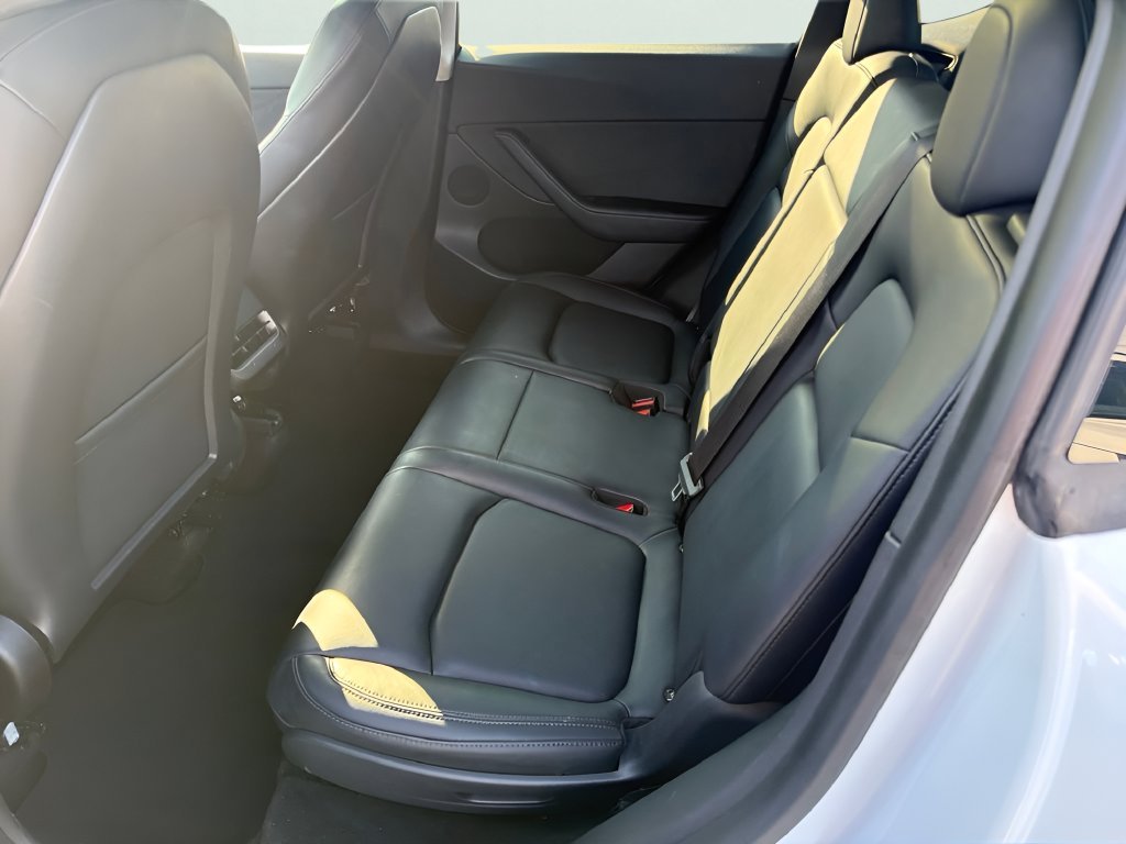 Used 2021 White Tesla Long Range image 10
