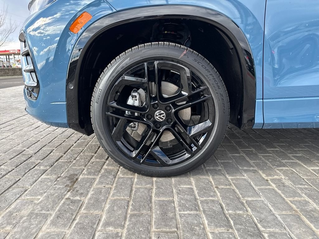 New 2026  Volkswagen 2.0T SE R-Line Black image 29