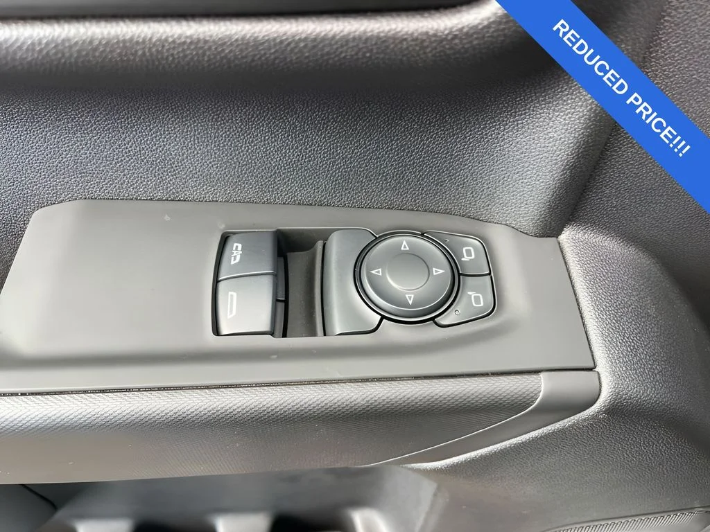 Used 2024 Silver GMC Pro image 23