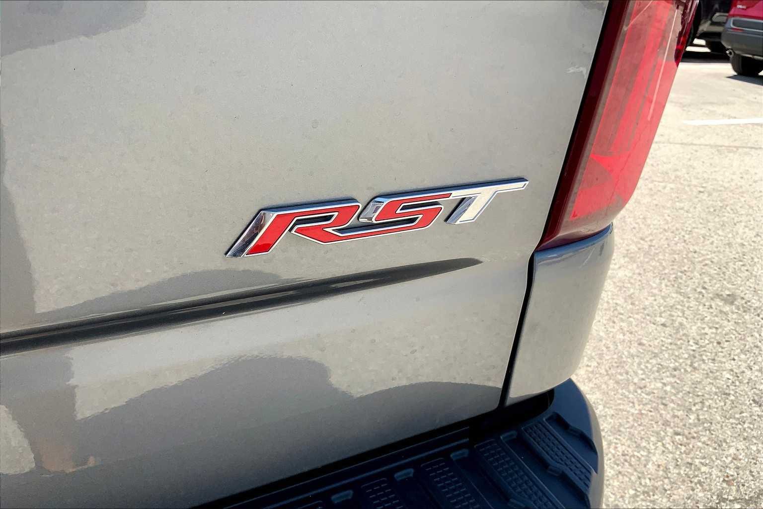 Used 2020 Satin Steel Metallic Chevrolet RST image 10