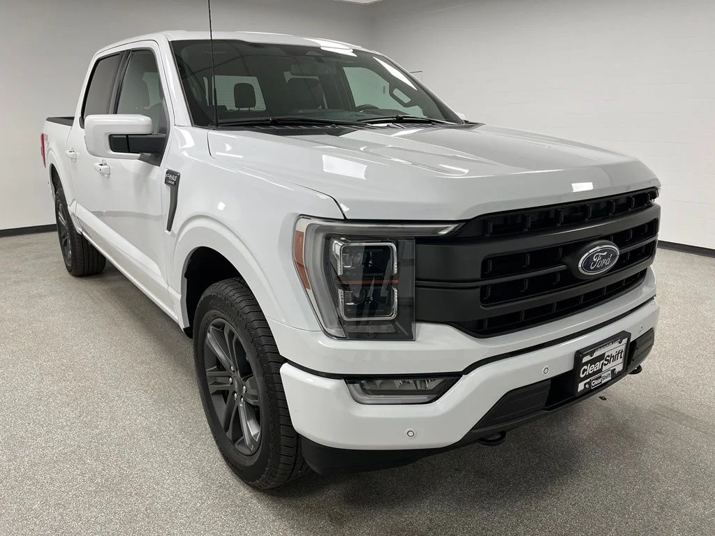 Used 2023 White Ford Lariat image 2