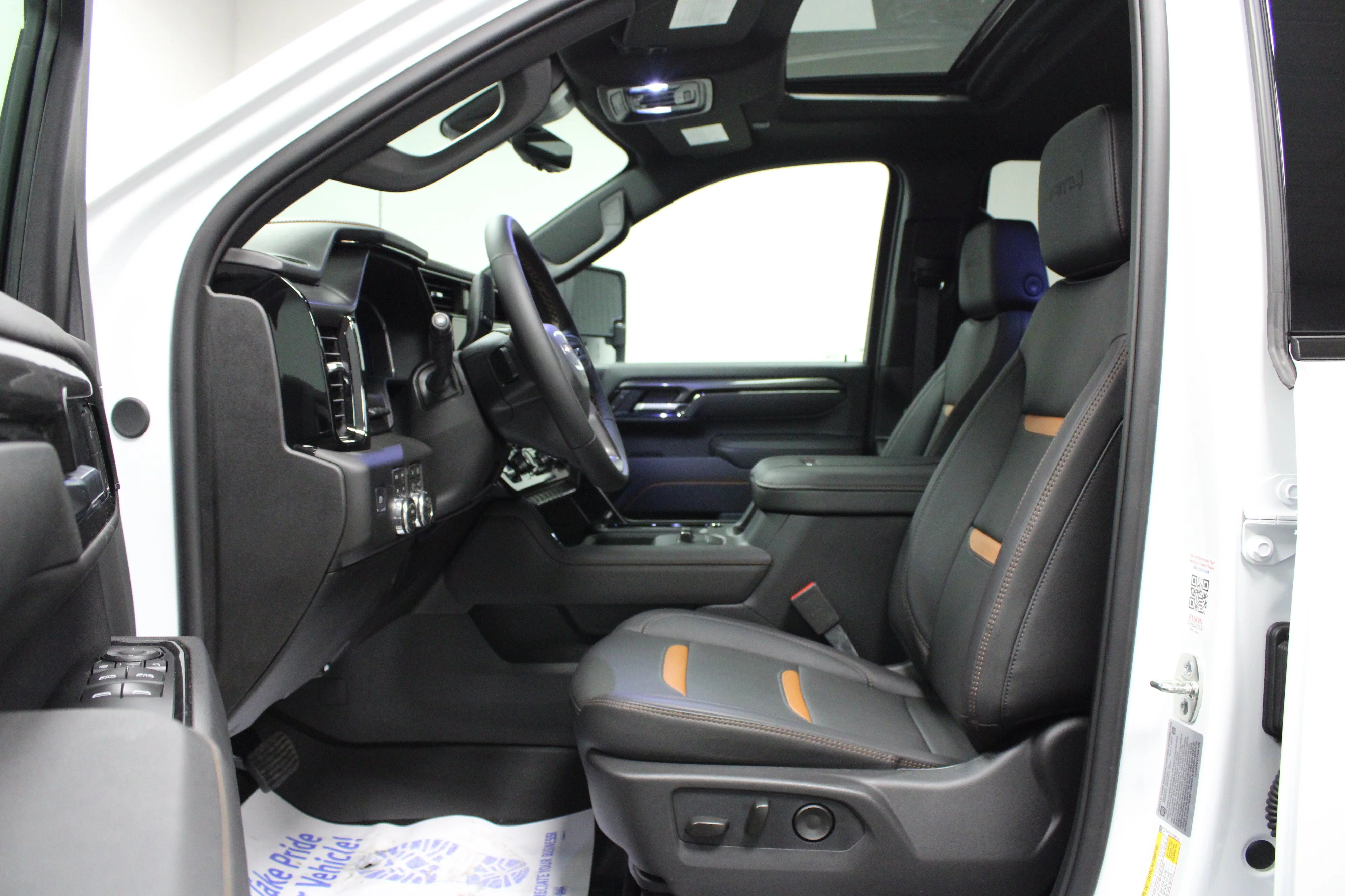 2026 GMC Sierra 2500HD AT4 - Photo 12