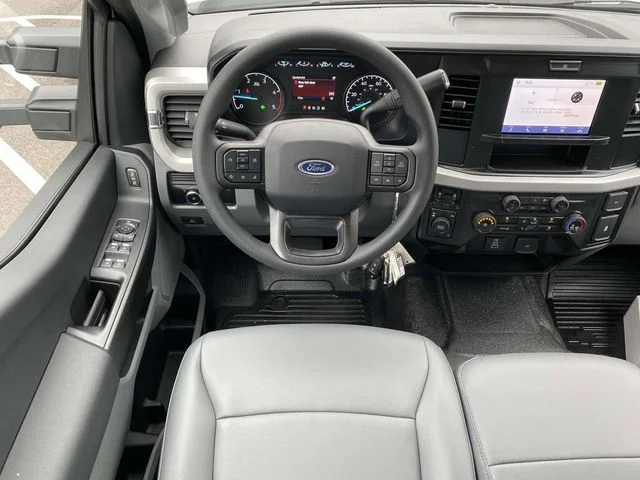 New 2025 Oxford White Ford F-600® XL image 10