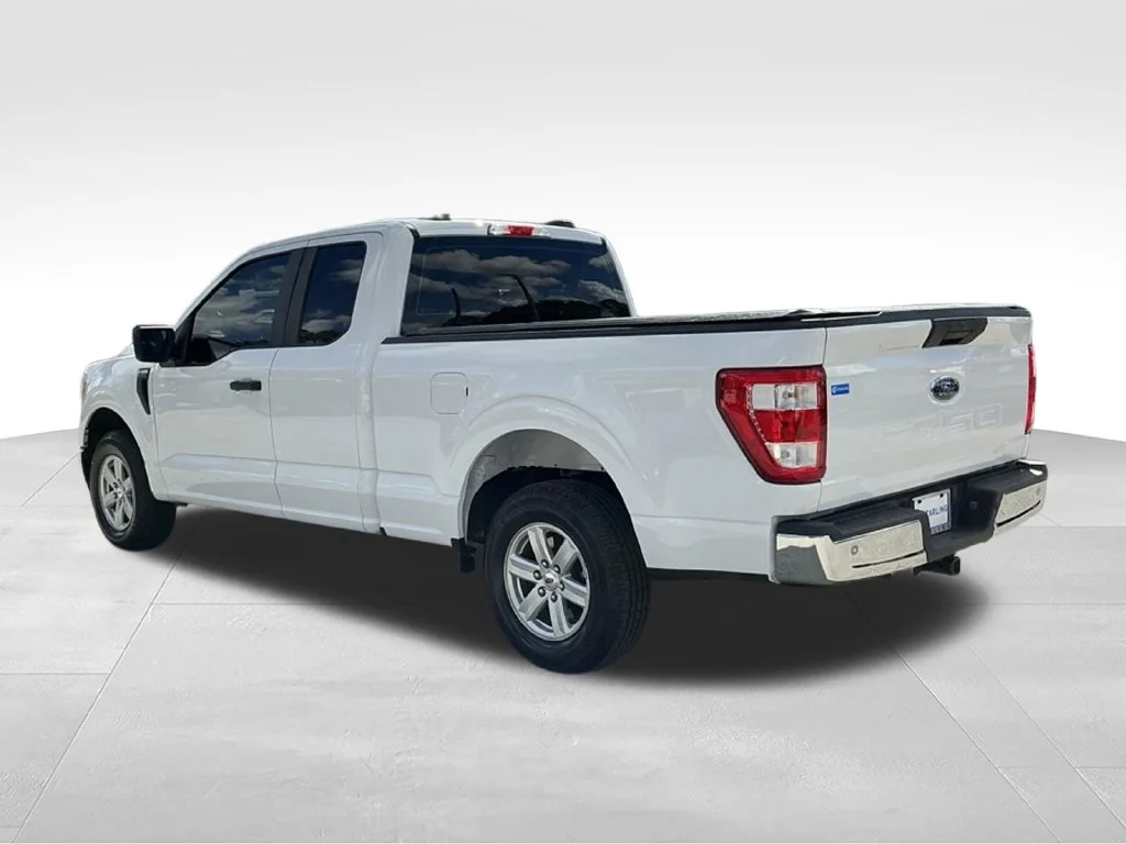Used 2022 White Ford XL image 6