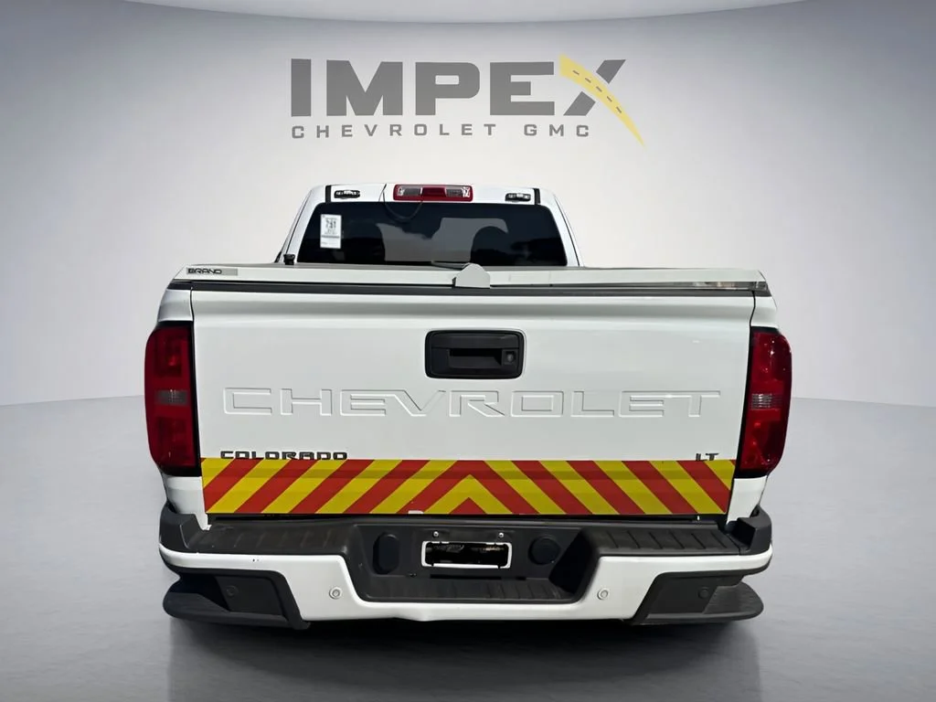 Used 2022 Summit White Chevrolet LT image 3