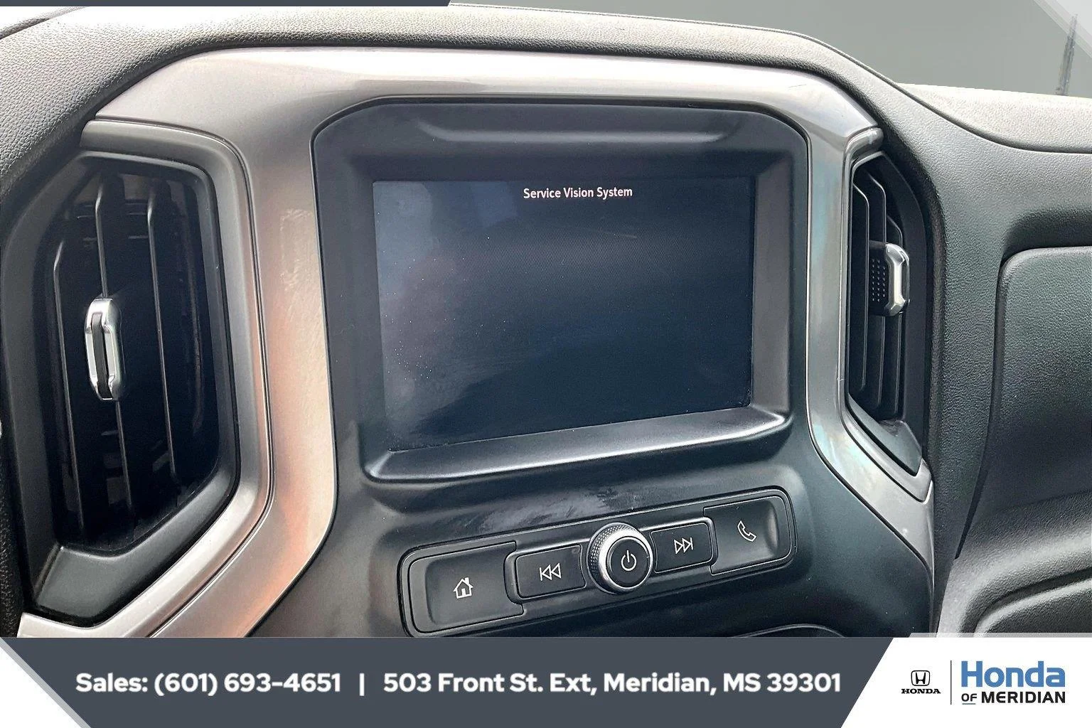 Used 2023 Summit White Chevrolet Custom image 15
