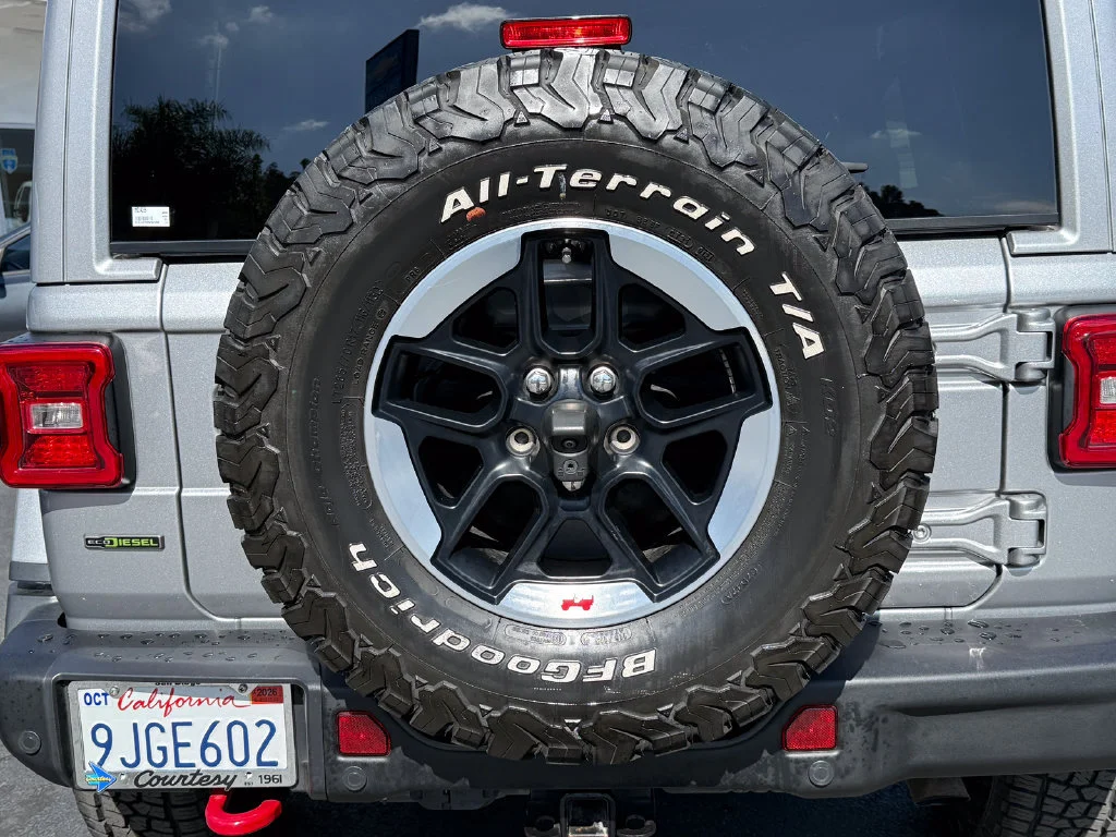 Used 2021  Jeep Unlimited Rubicon image 10