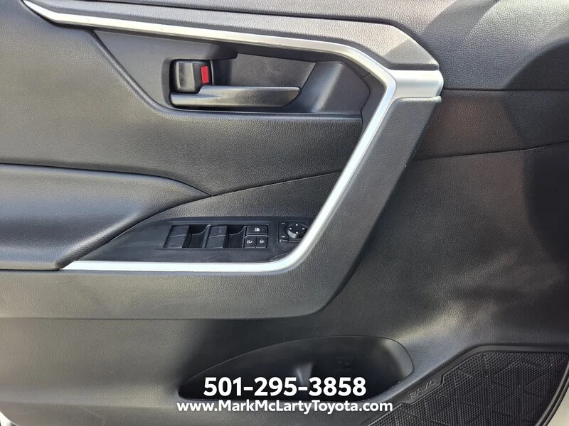 Used 2024 Ice TOYOTA LE FWD image 24