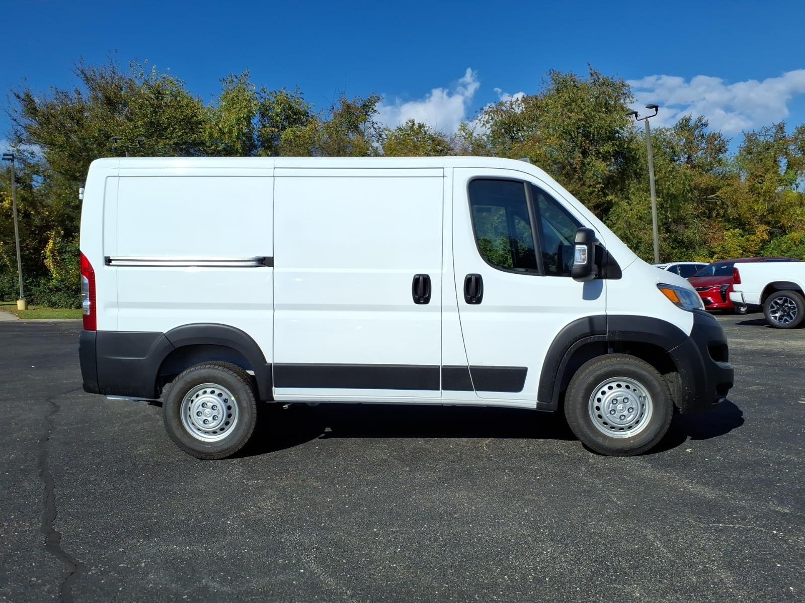 New 2027 Bright White Clearcoat RAM Tradesman image 8