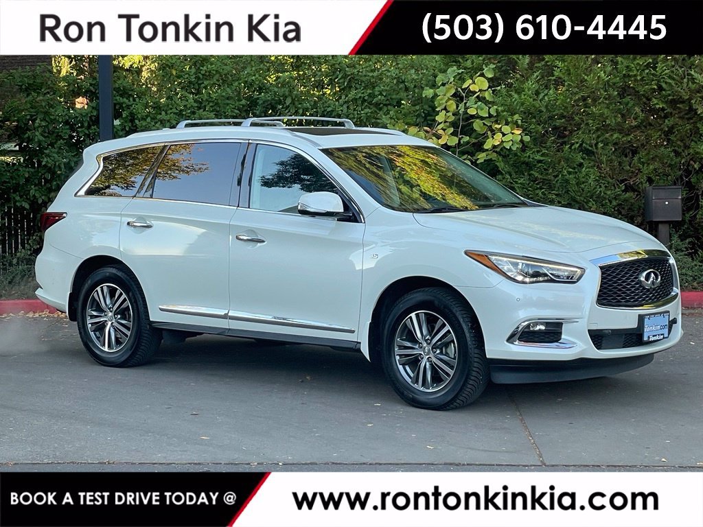 Used 2020 Majestic White INFINITI LUXE image 1