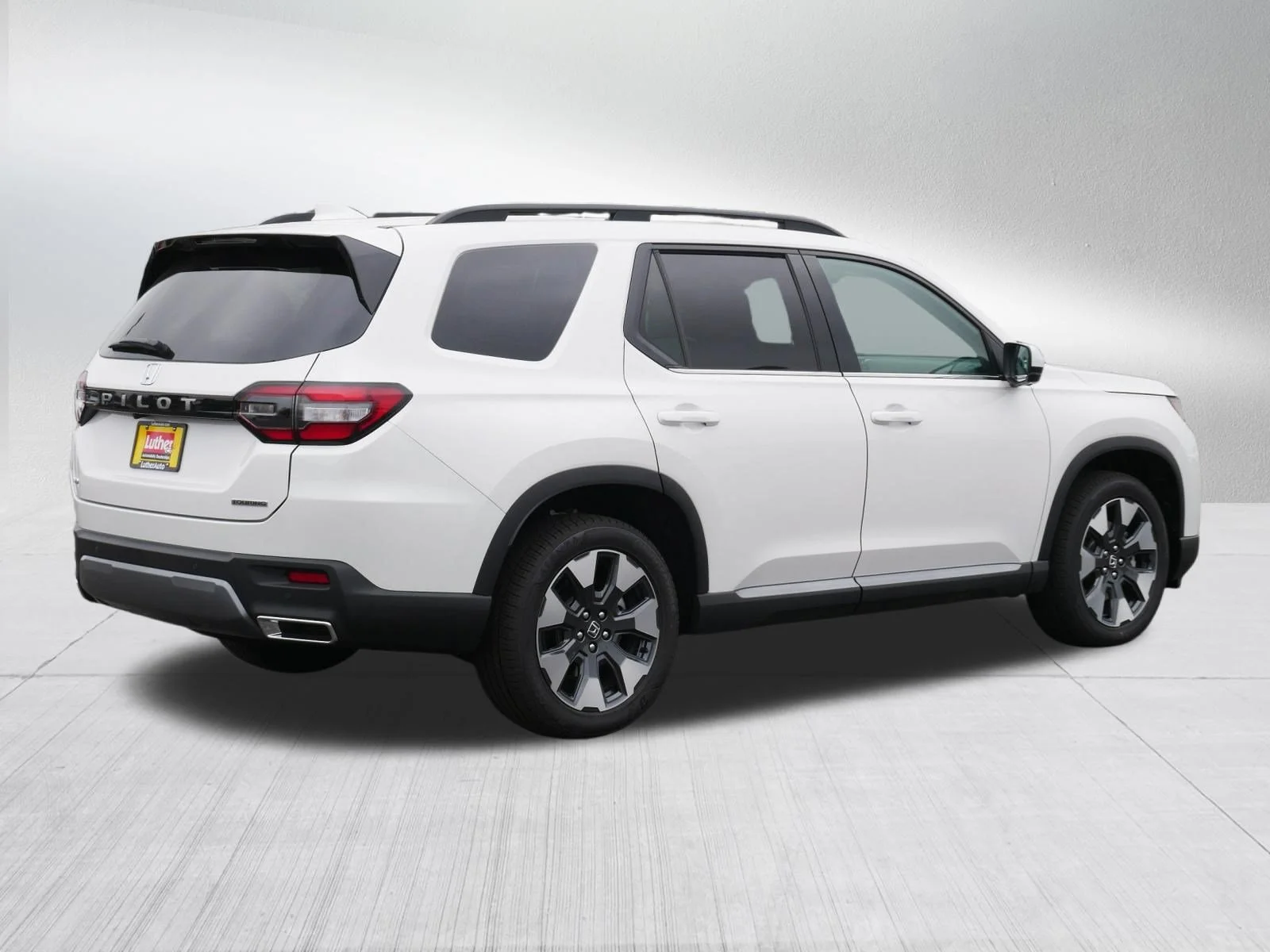 New 2026 Platinum White Pearl Honda Touring image 7