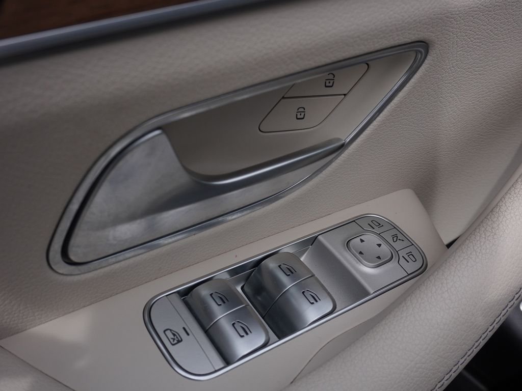 Used 2023 Gray Mercedes-Benz GLE 350 image 42