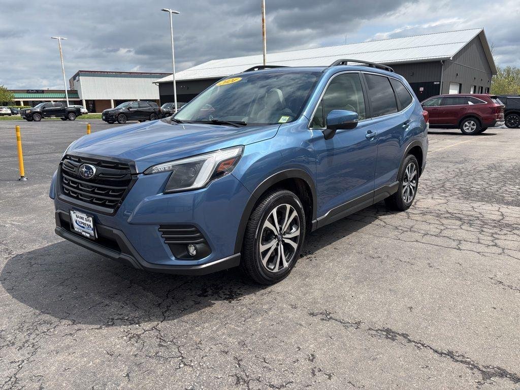 Used 2024 Horizon Blue Subaru Limited image 3