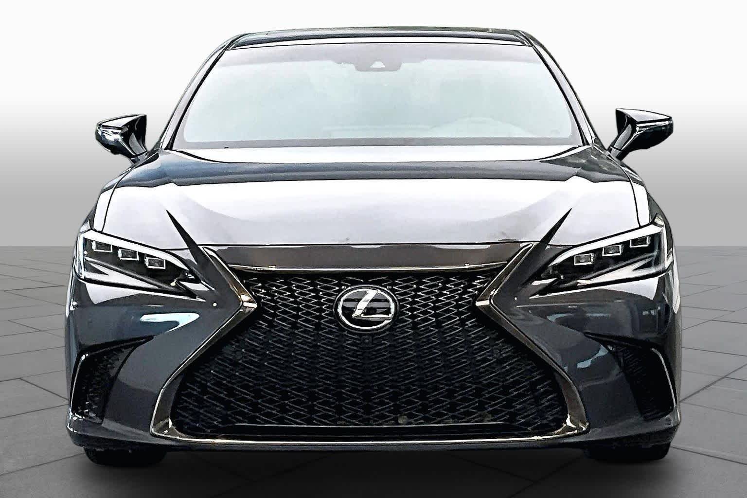Pre-Owned 2023 Lexus ES 350 F SPORT Handling