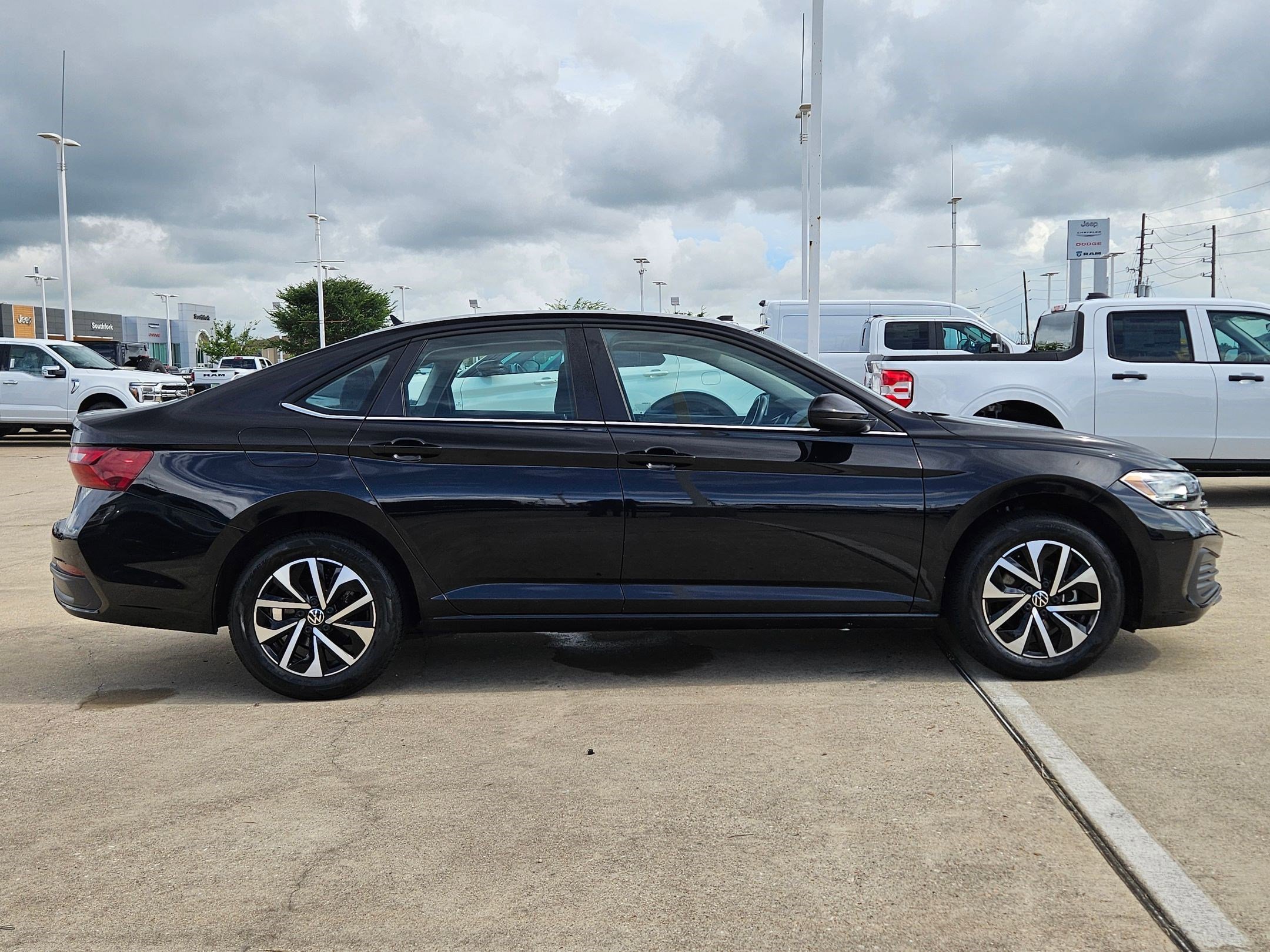 3VW5M7BU9RM084376