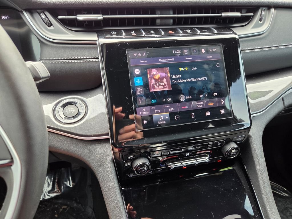 Used 2023 White Jeep Altitude X image 23
