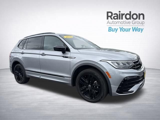 2022 Volkswagen Tiguan 2.0T SE R-Line Black 4Motion's photo