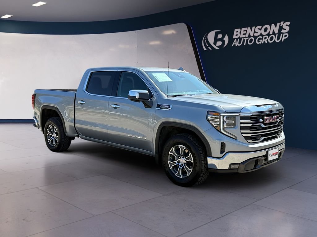 Used 2025 Silver GMC SLT image 7