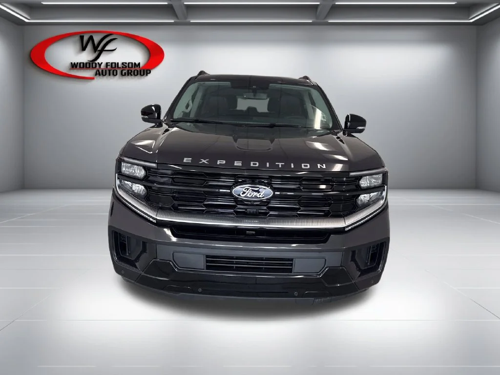 New 2027 Dark Matter Gray Metallic Ford Platinum image 2