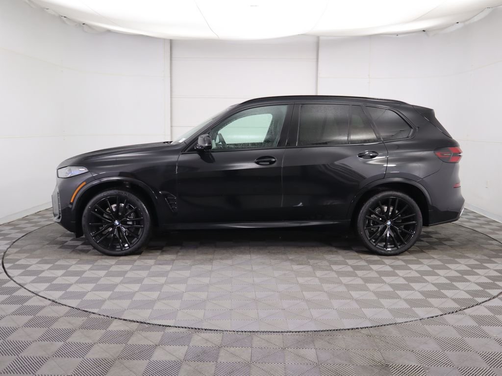 Used 2026 Black Sapphire Metallic BMW xDrive40i image 9