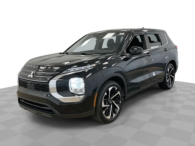 2022 Mitsubishi Outlander ES