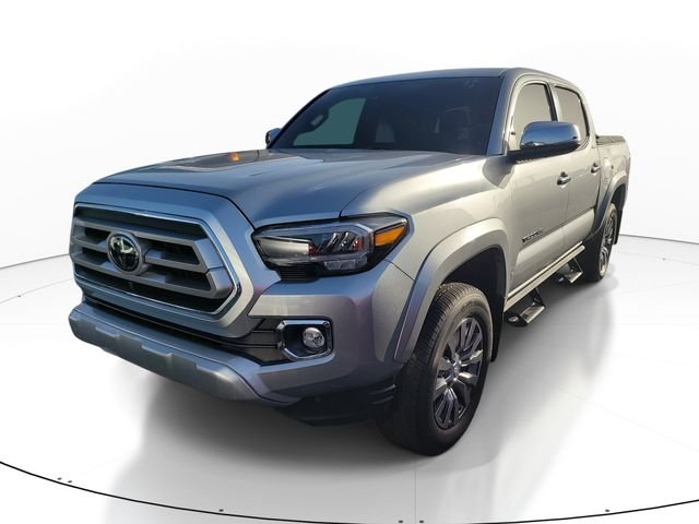 Used 2023 Silver Toyota Limited 4D Double Cab 4WD image 2